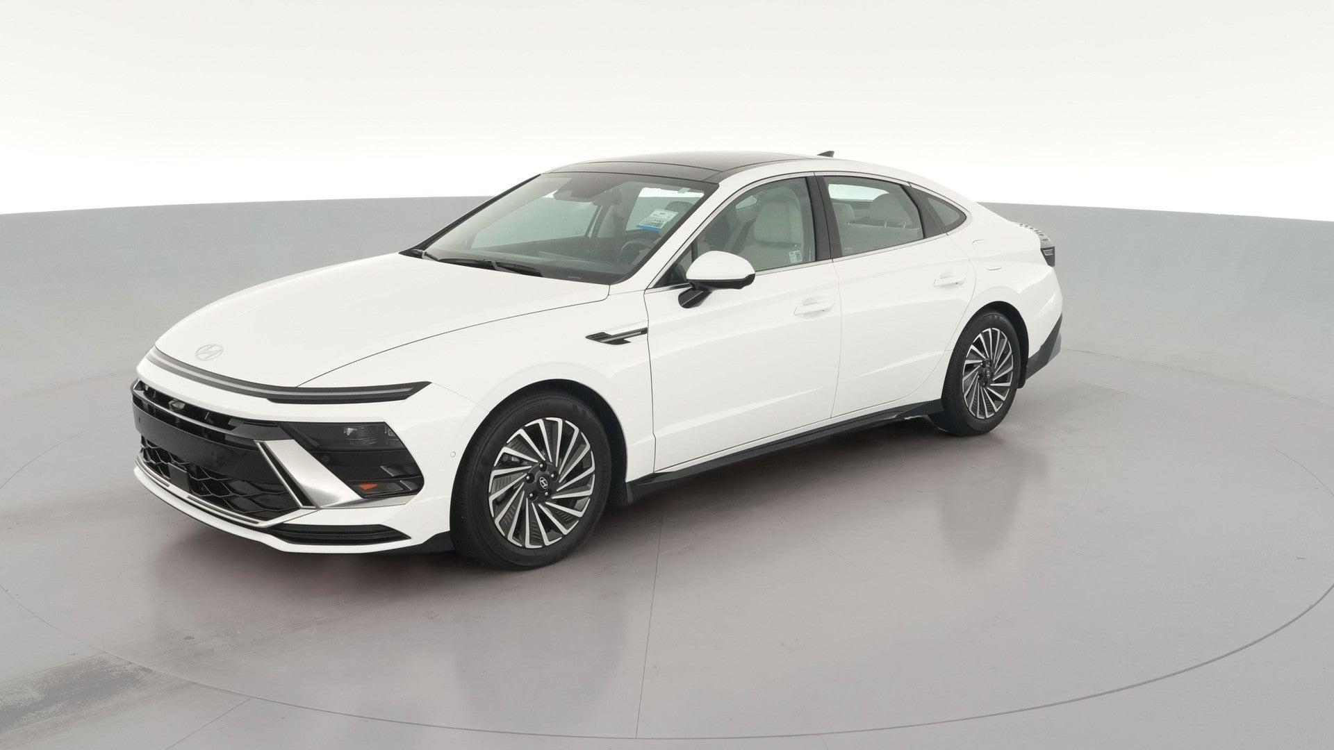 2024 Hyundai Sonata Hybrid vehicle photo