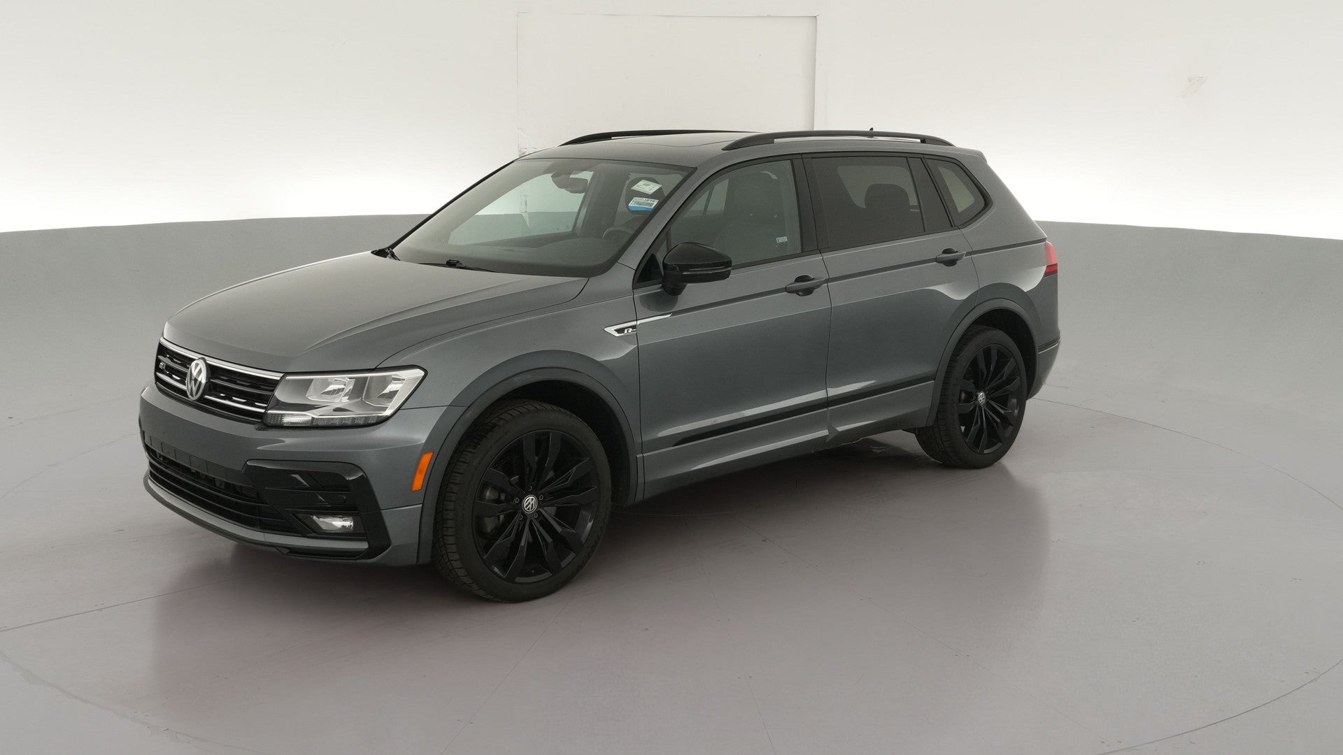 2021 Volkswagen Tiguan vehicle photo