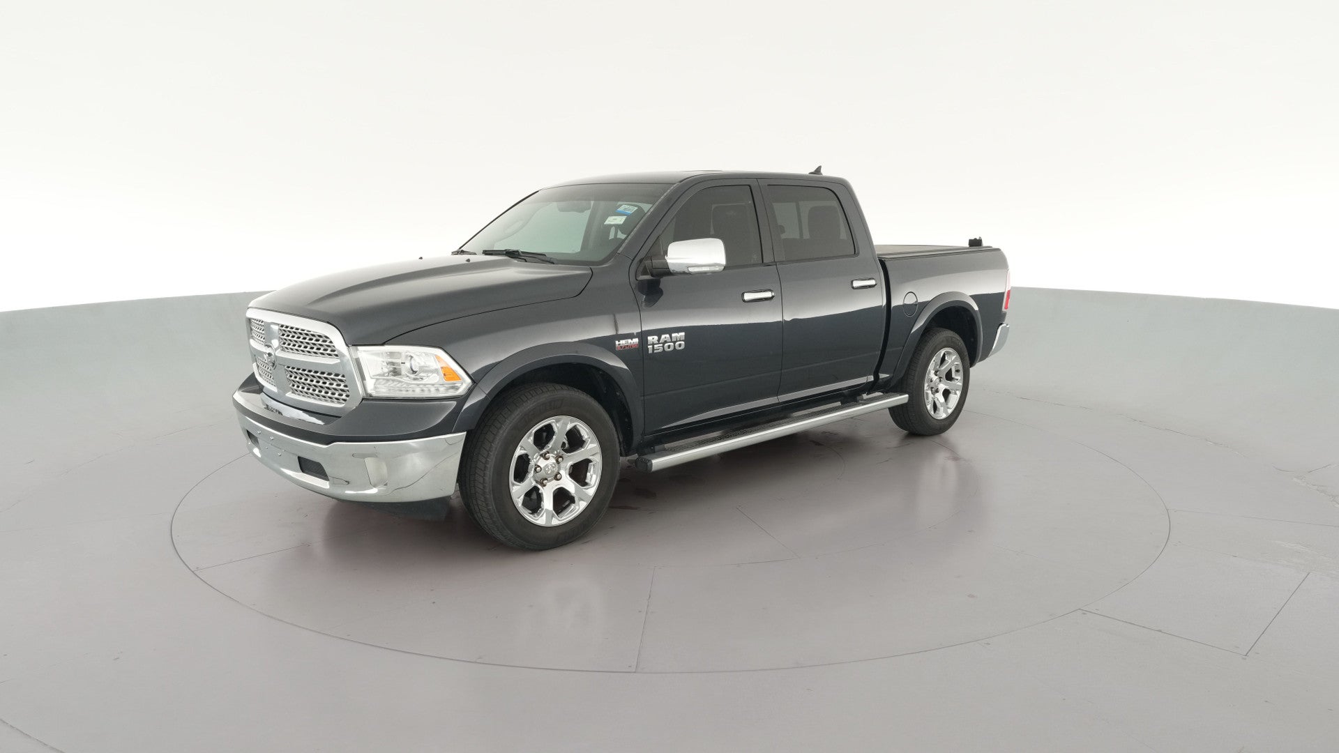 2017 Ram 1500 Crew Cab vehicle photo