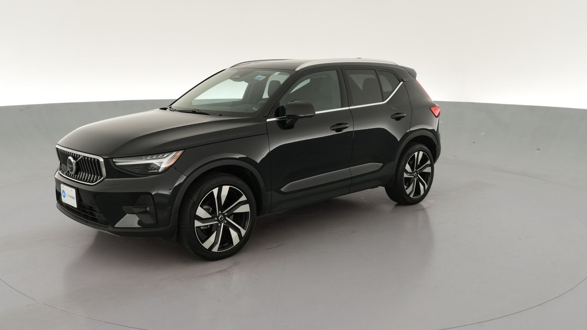 2025 Volvo XC40 vehicle photo