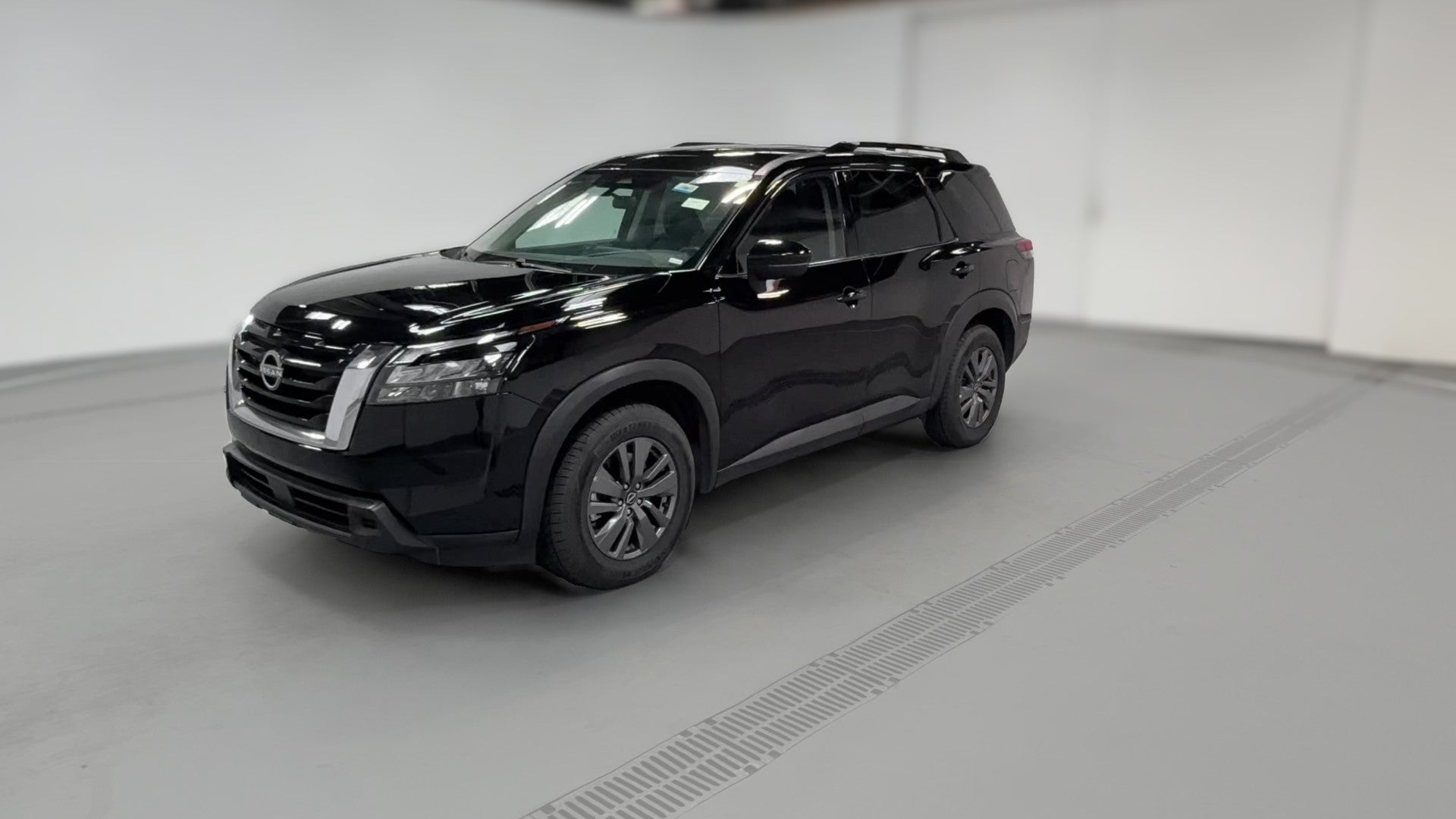 2024 Nissan Pathfinder vehicle photo