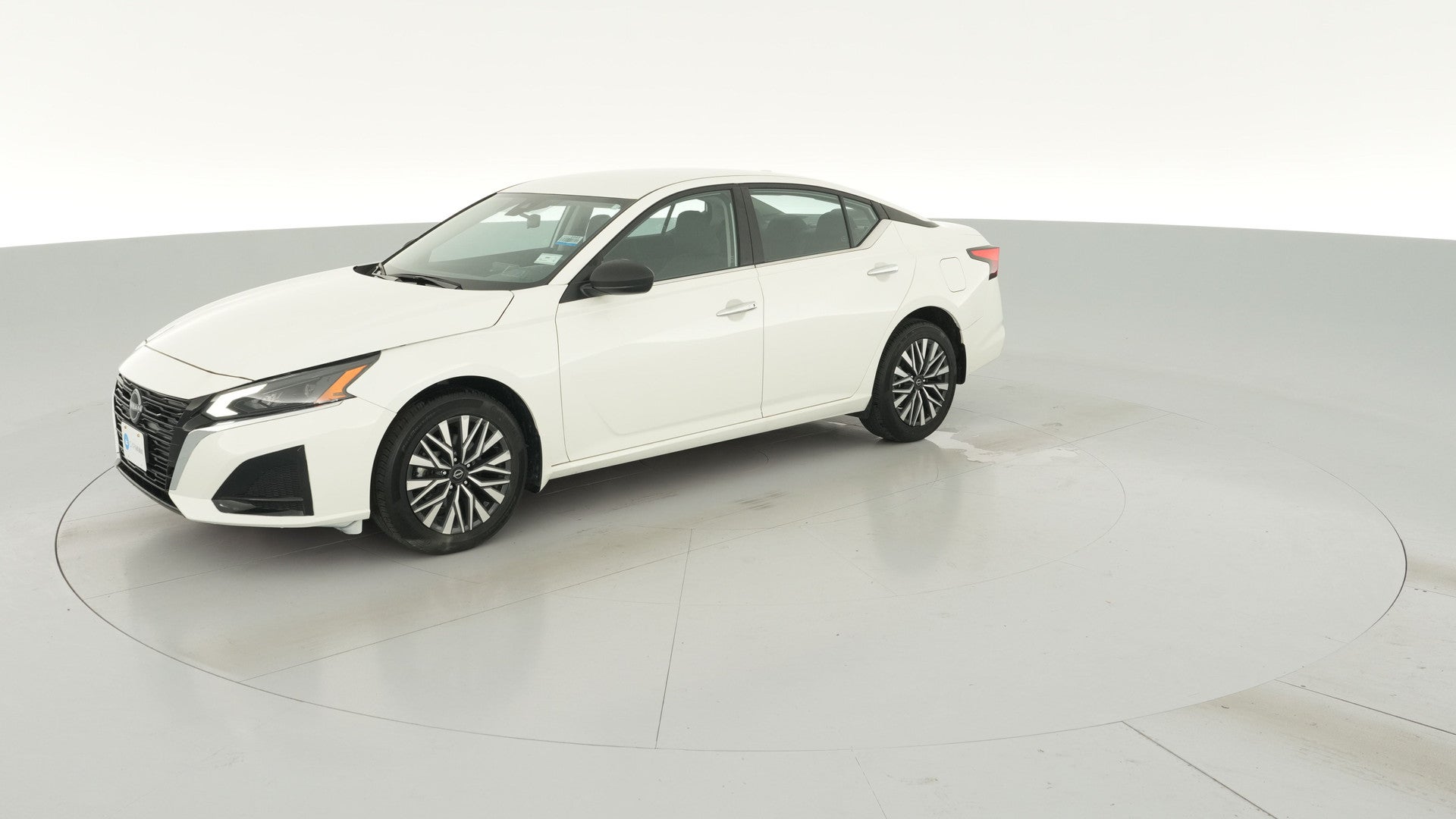 2024 Nissan Altima vehicle photo