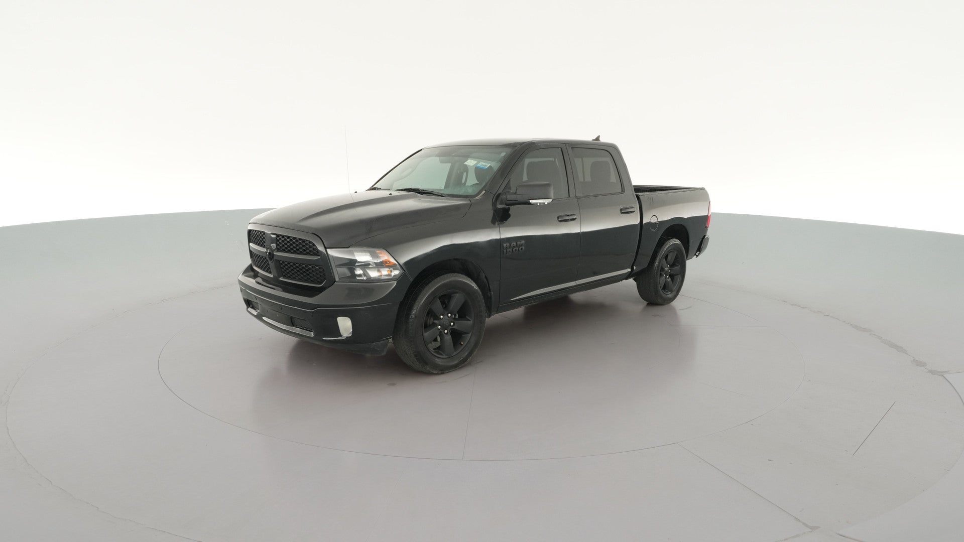 2018 Ram 1500 Crew Cab vehicle photo