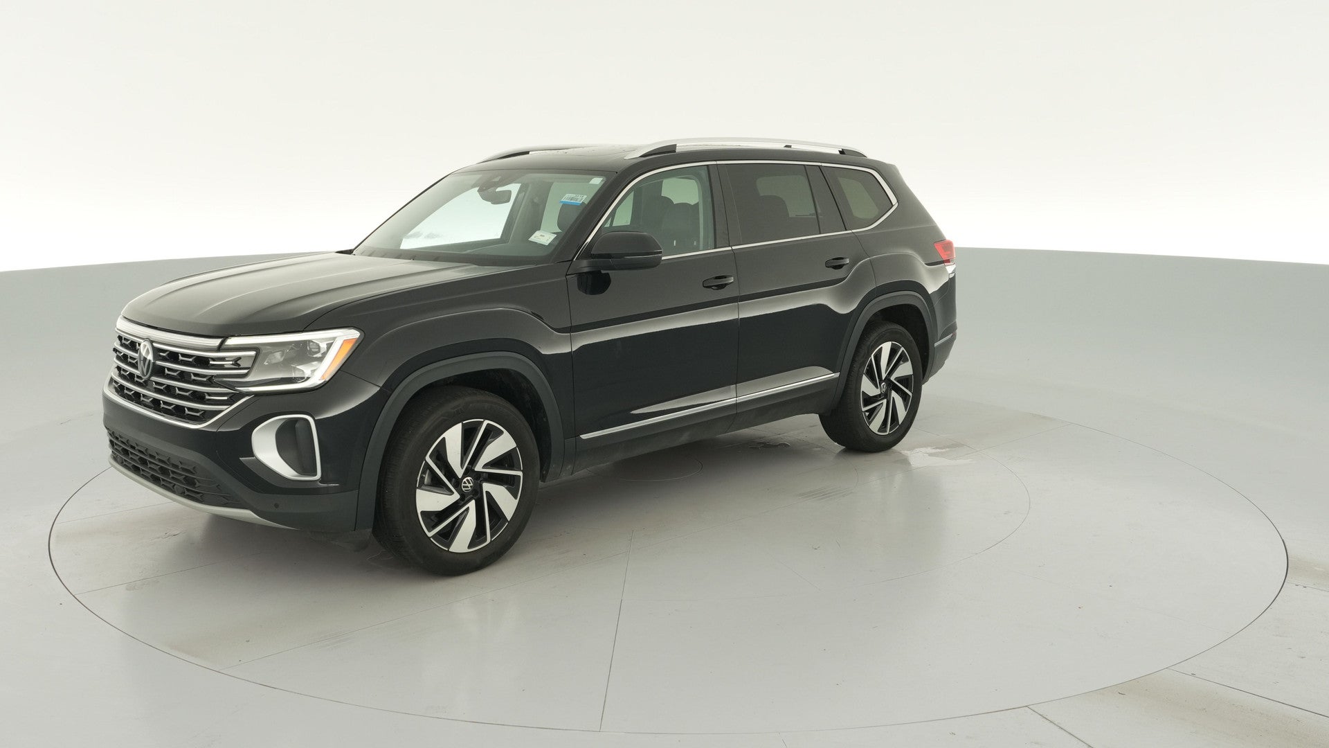 2025 Volkswagen Atlas vehicle photo