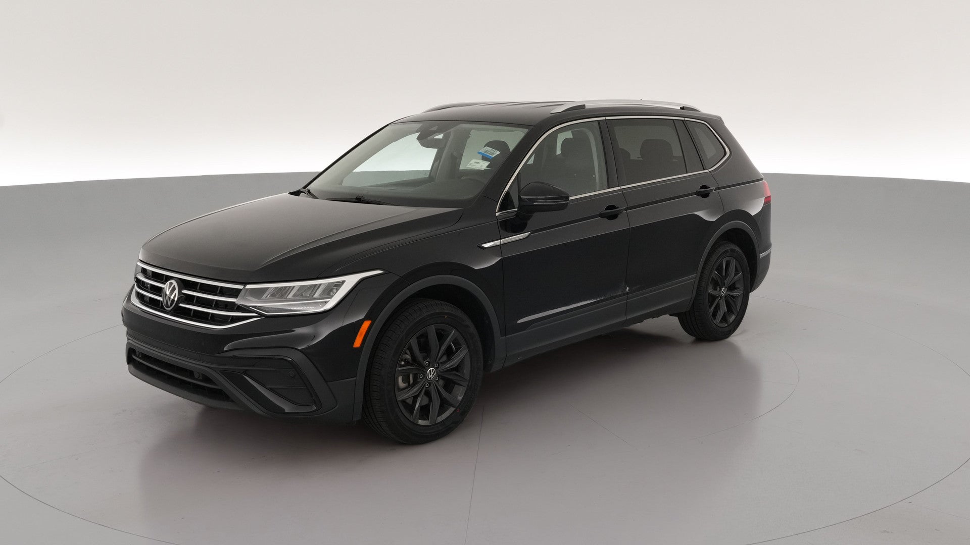 2024 Volkswagen Tiguan vehicle photo