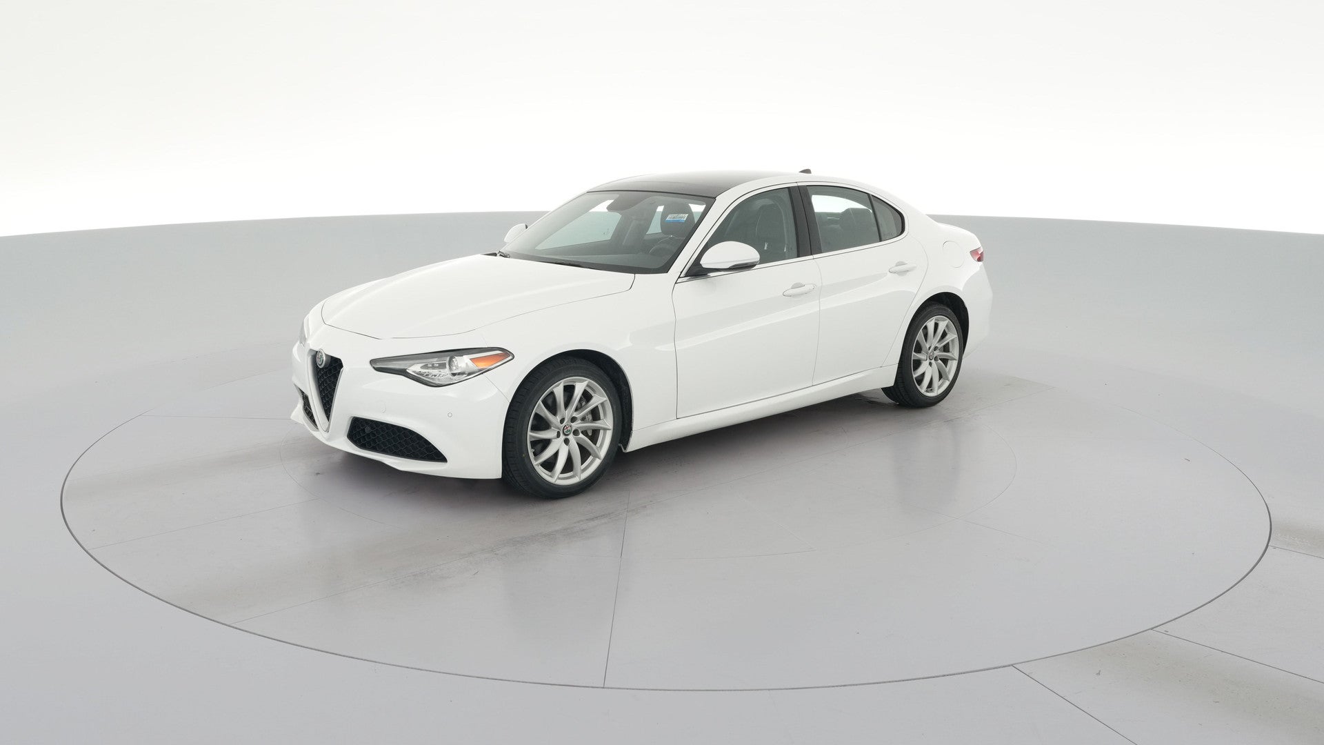 2018 Alfa Romeo Giulia vehicle photo