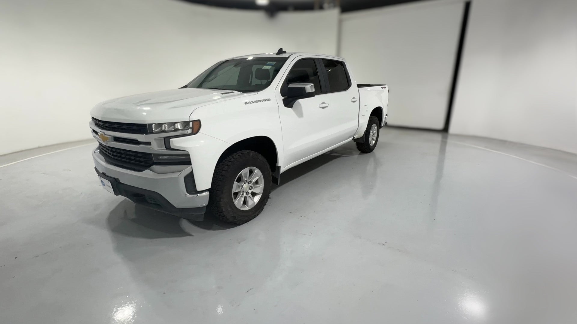 2021 Chevrolet Silverado 1500 Crew Cab vehicle photo