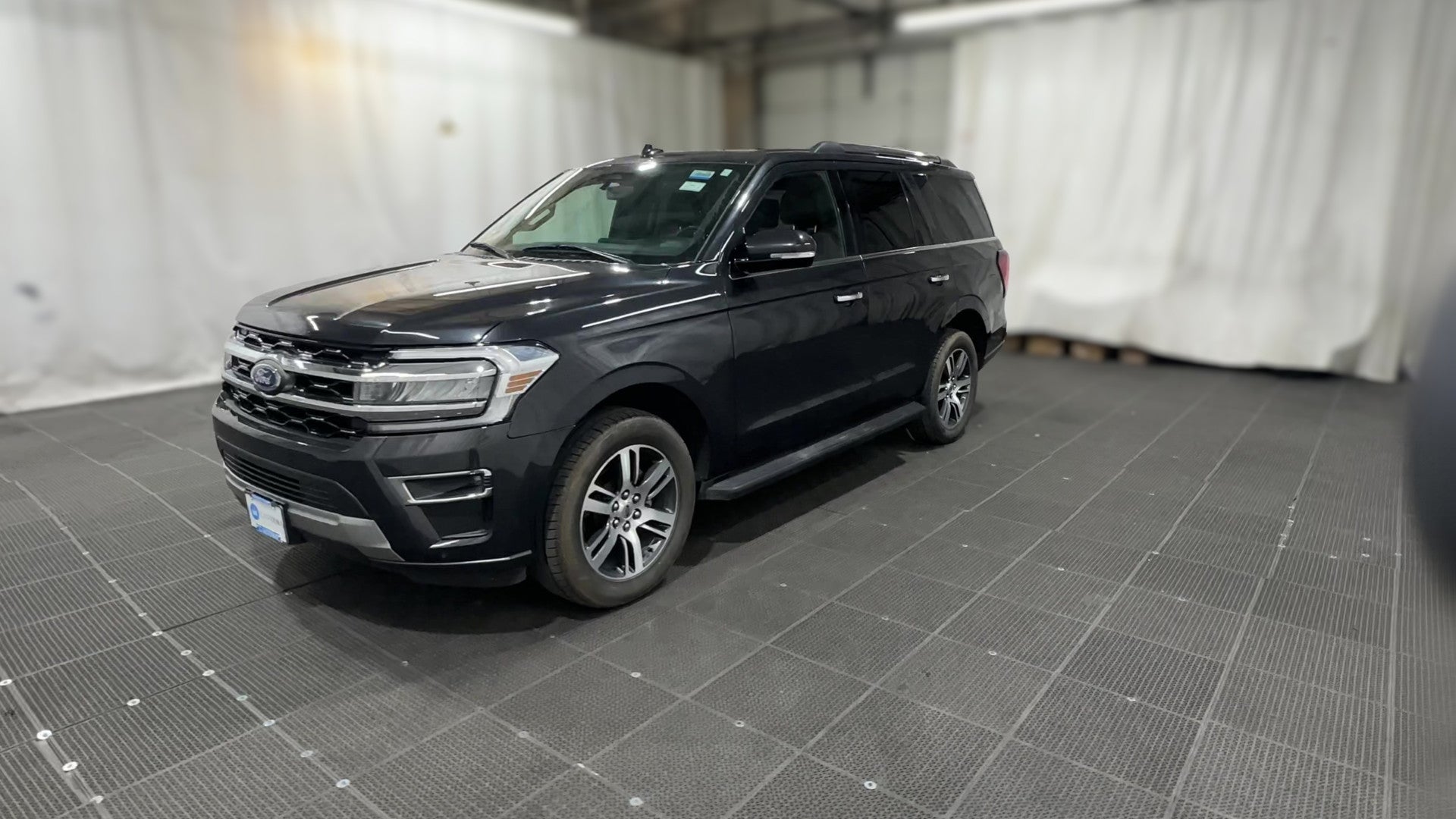 2024 Ford Expedition vehicle photo