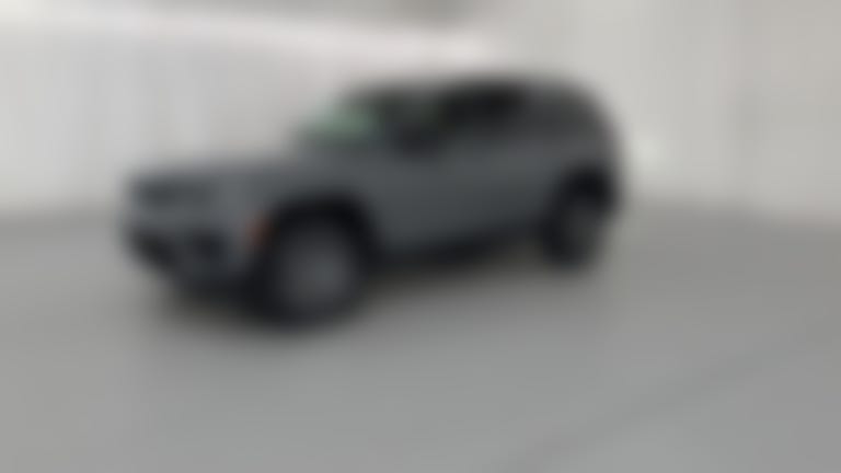 2027 Jeep Grand Cherokee vehicle photo
