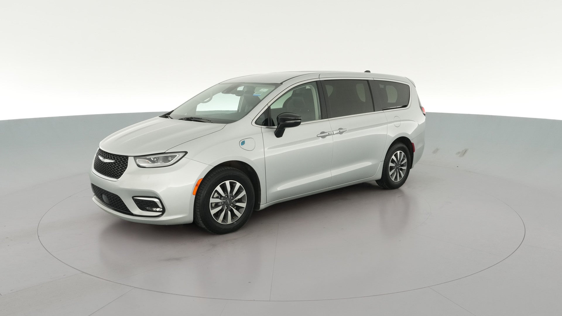 2024 Chrysler Pacifica Hybrid vehicle photo