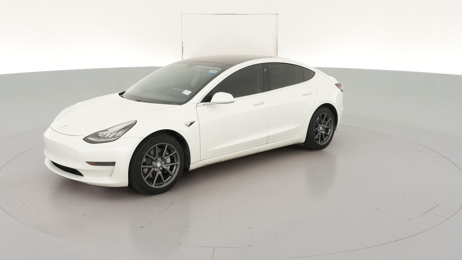 2020 Tesla Model 3 vehicle photo