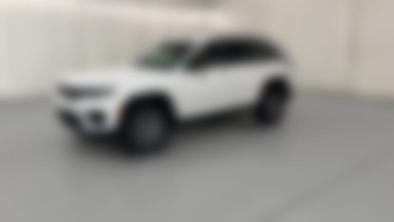 2027 Jeep Grand Cherokee vehicle photo