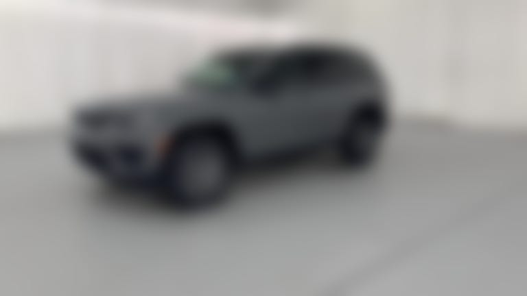 2027 Jeep Grand Cherokee vehicle photo