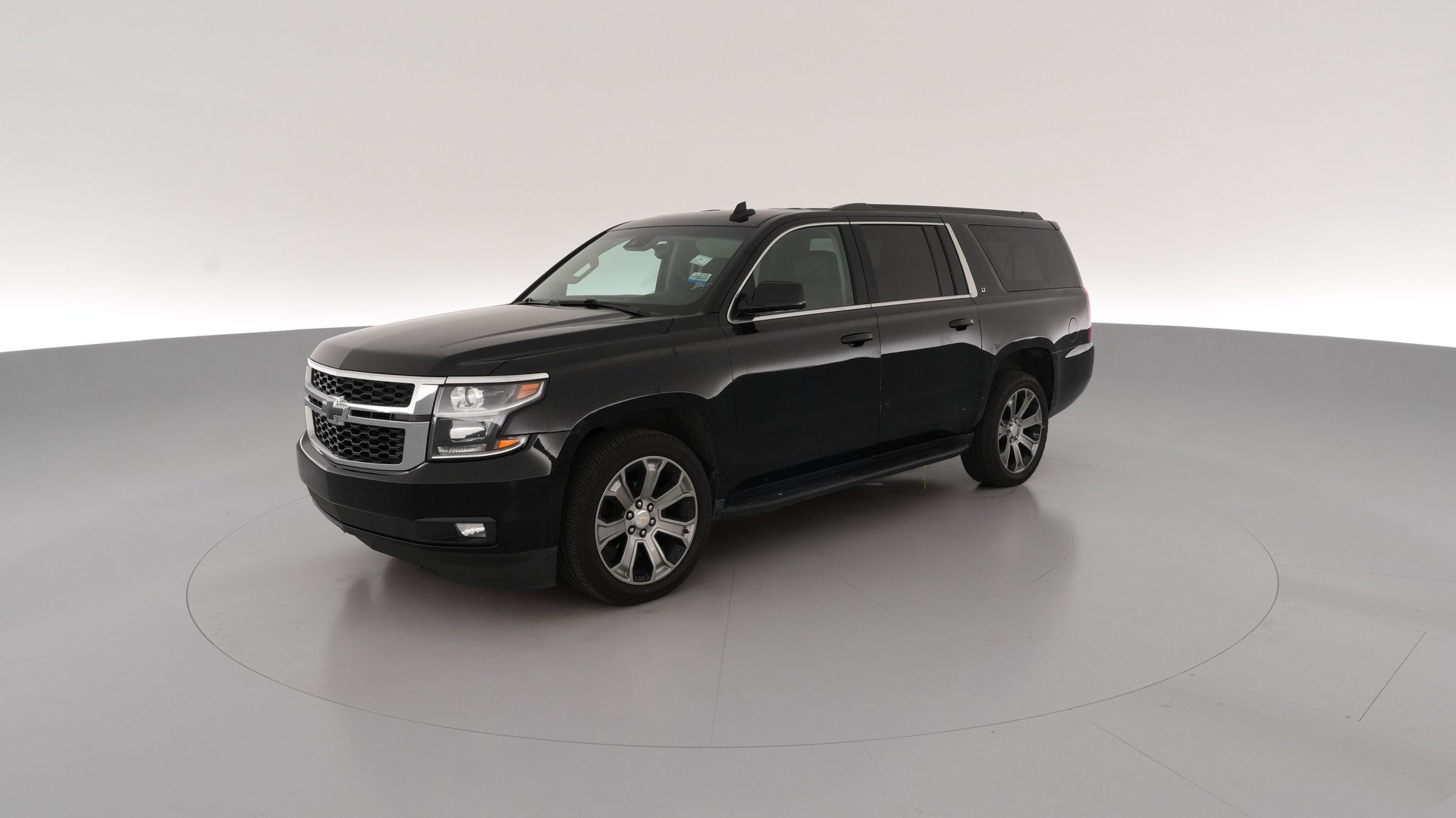 2019 Chevrolet Suburban vehicle photo