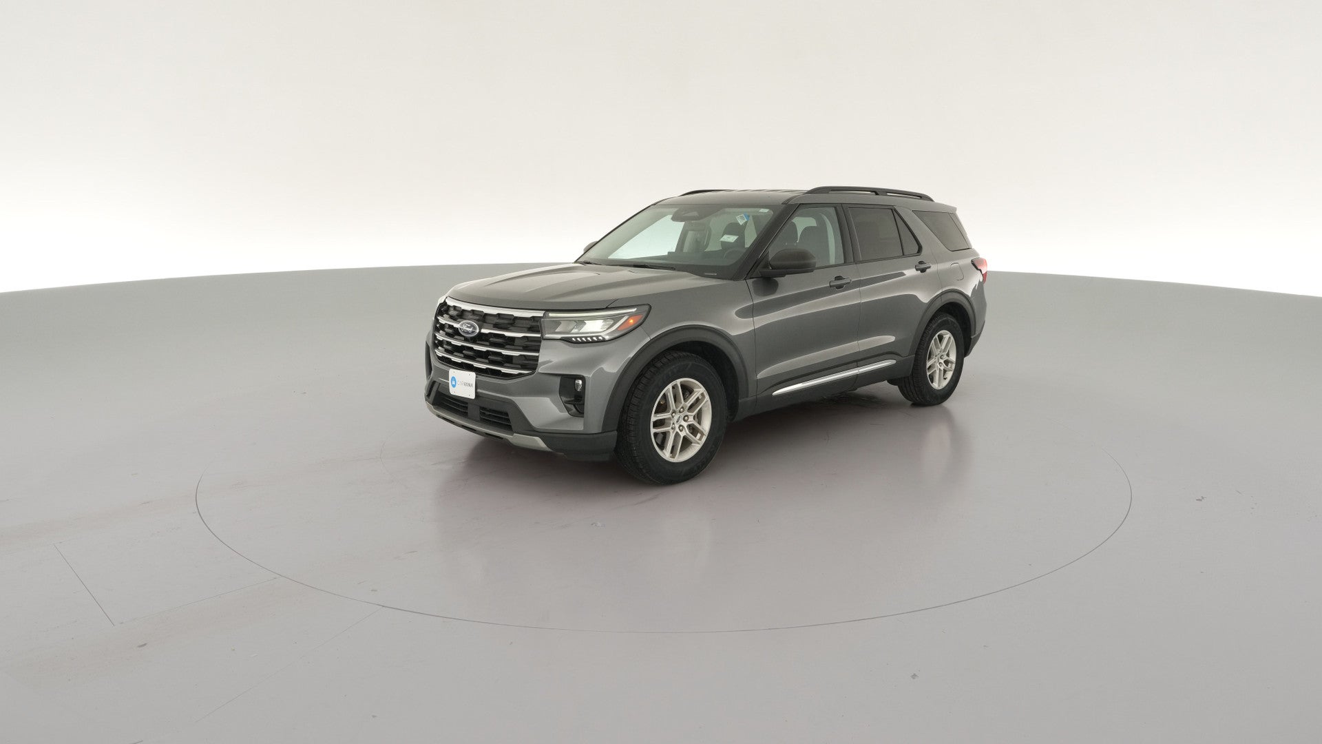 2025 Ford Explorer vehicle photo