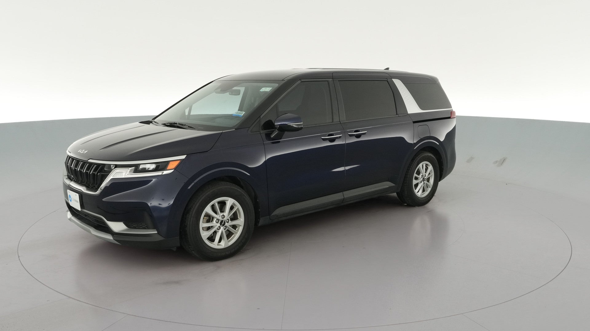 2024 Kia Carnival vehicle photo