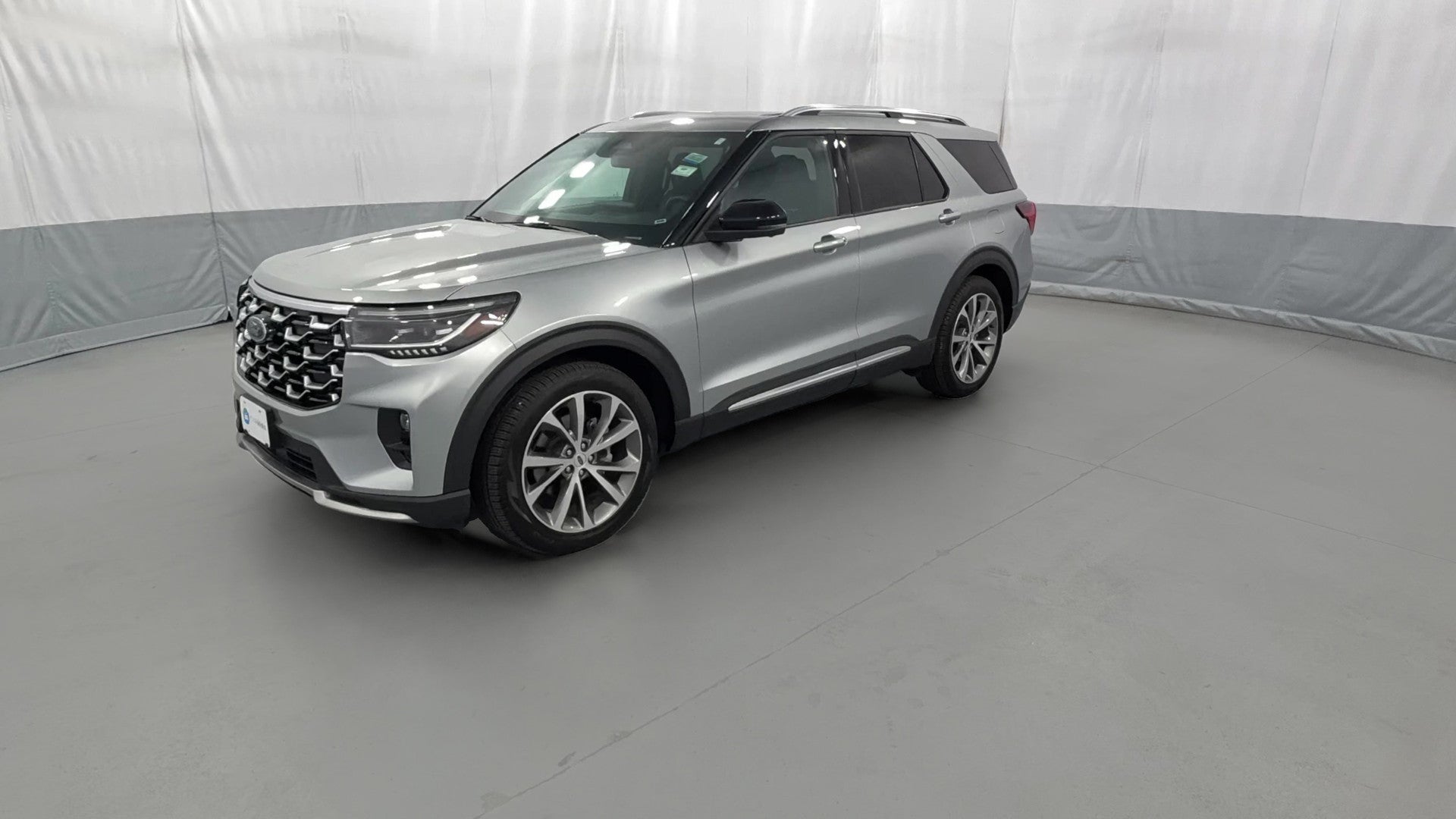 2025 Ford Explorer vehicle photo