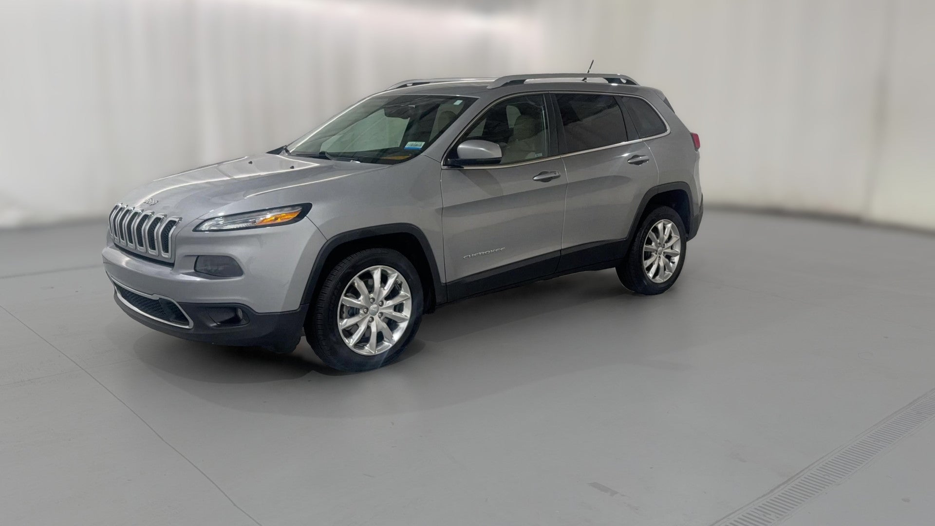 2015 Jeep Cherokee vehicle photo