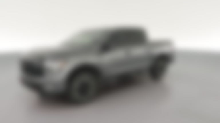 2021 Nissan Titan Crew Cab vehicle photo