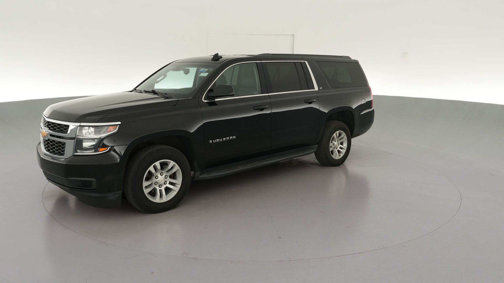 2019 Chevrolet Suburban vehicle photo