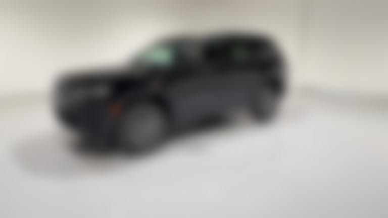 2027 Jeep Grand Cherokee vehicle photo