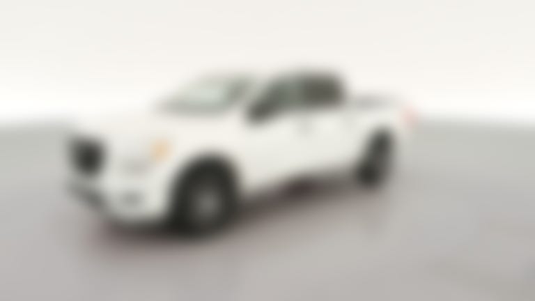2023 Nissan Titan Crew Cab vehicle photo