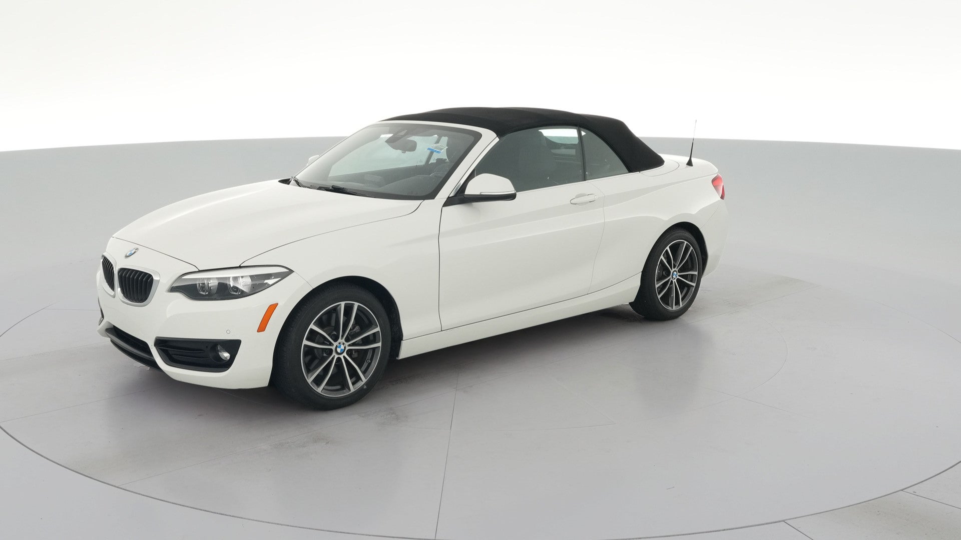 2019 BMW 2 Series vehicle photo
