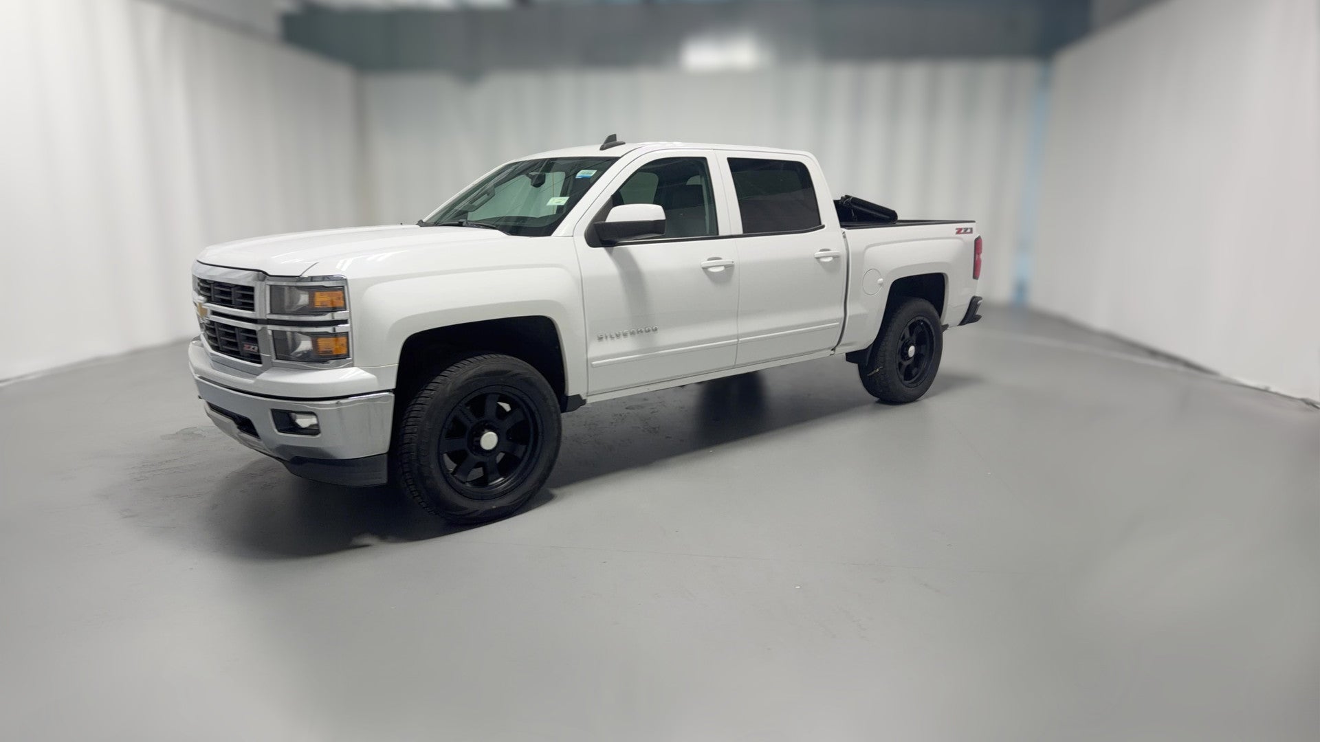 2015 Chevrolet Silverado 1500 Crew Cab vehicle photo