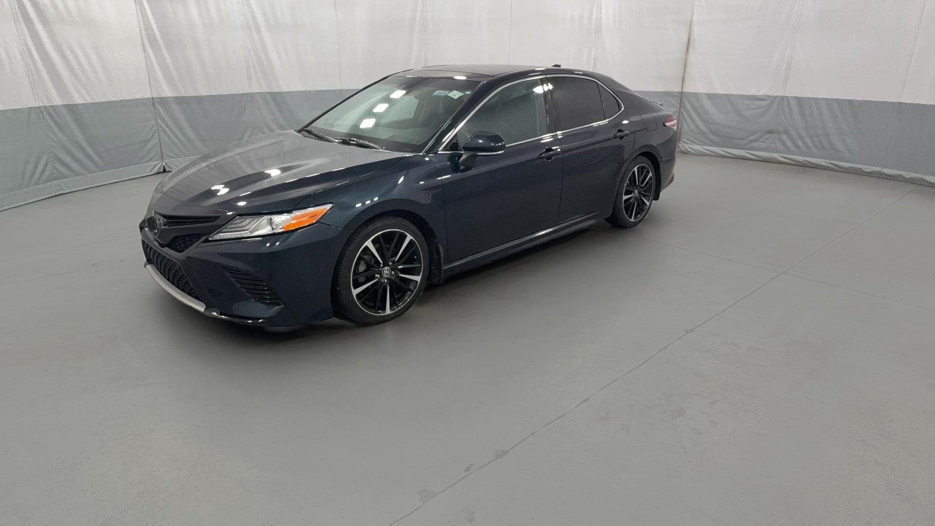 2020 Toyota Camry vehicle photo