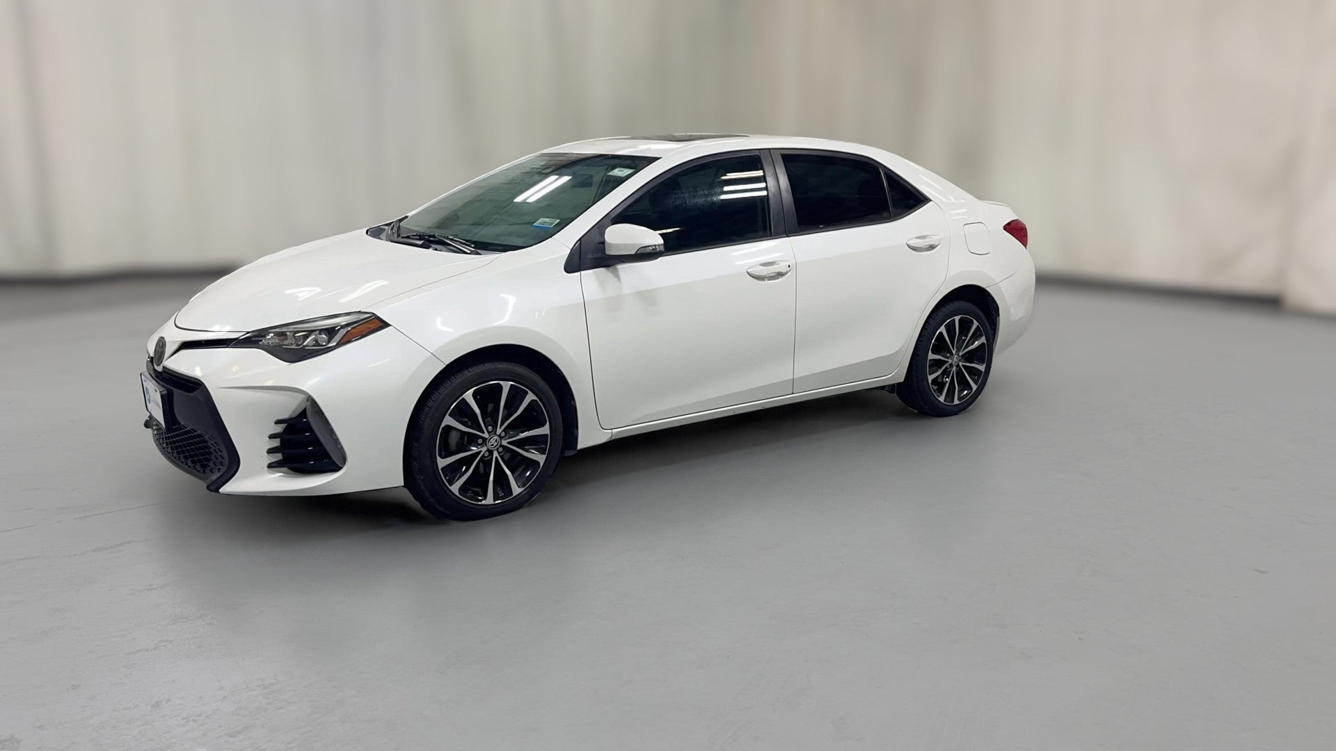 2018 Toyota Corolla vehicle photo