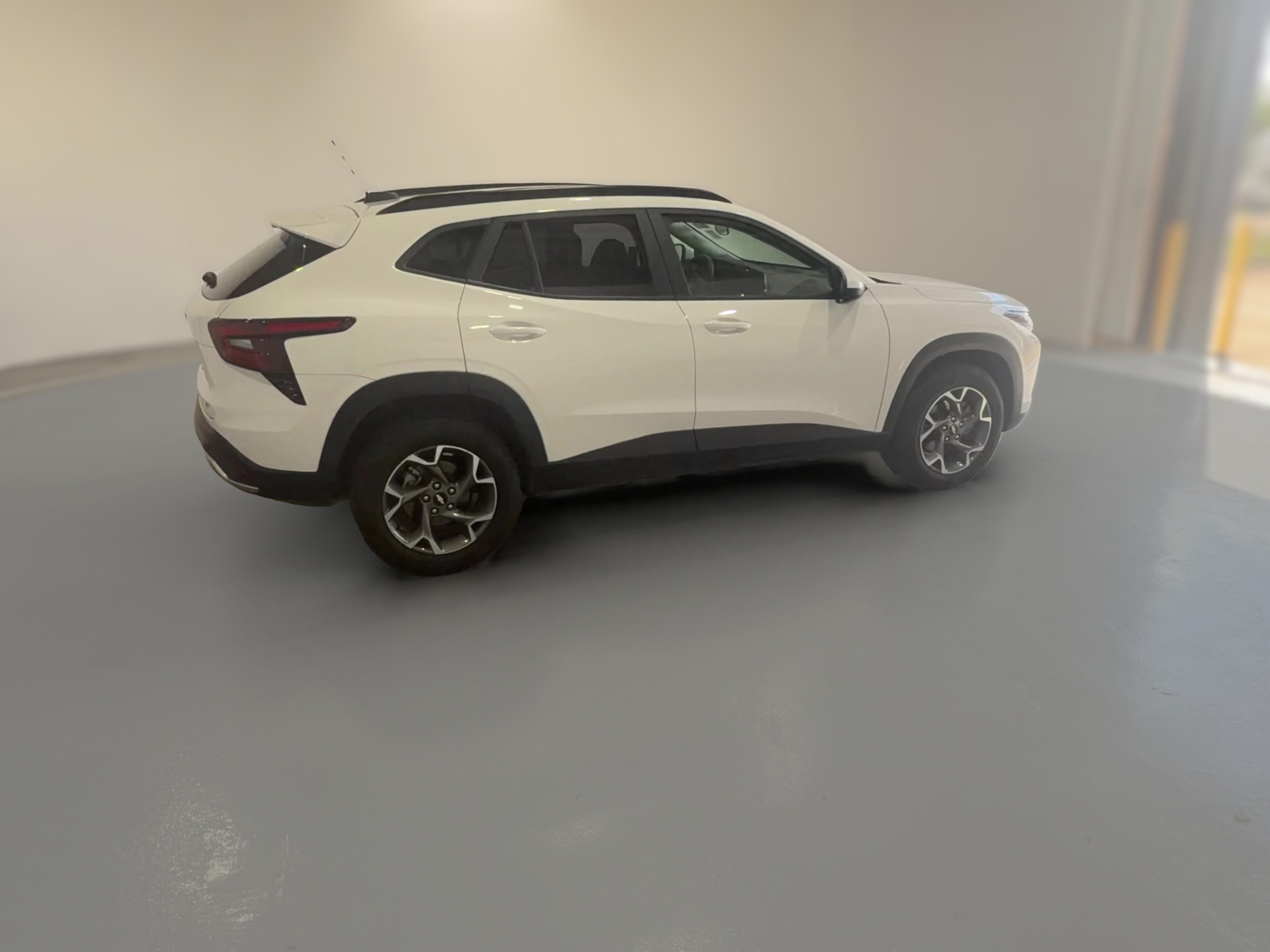 2025 Chevrolet Trax LT - Photo 27