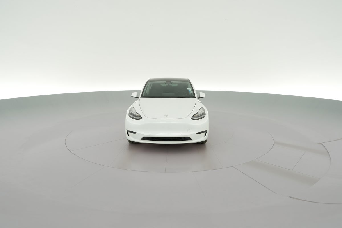 2022 Tesla Model Y Long Range All-Wheel Drive in Pearl White — 360° view 1