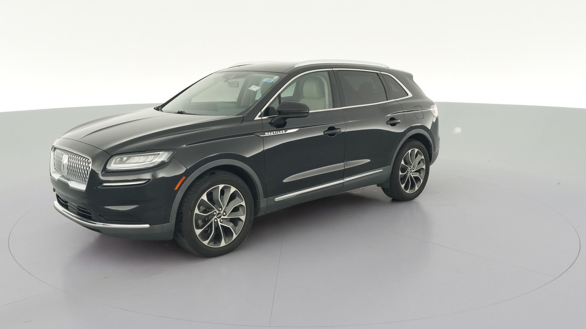 2021 Lincoln Nautilus vehicle photo