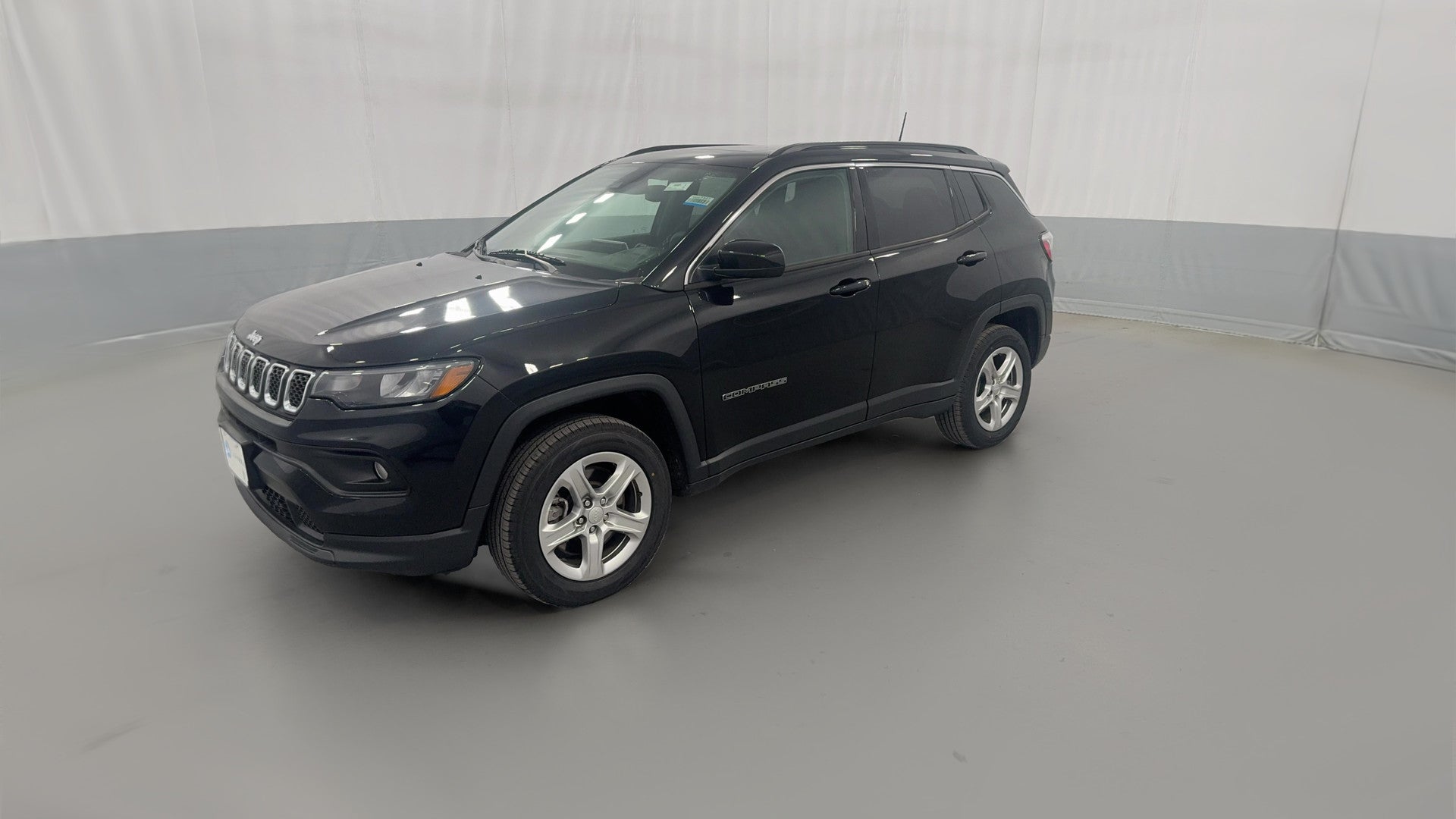 2023 Jeep Compass vehicle photo