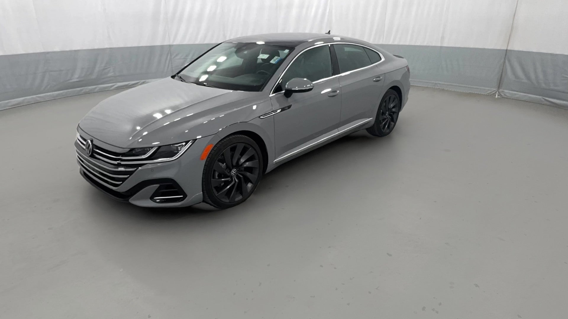 2023 Volkswagen Arteon vehicle photo