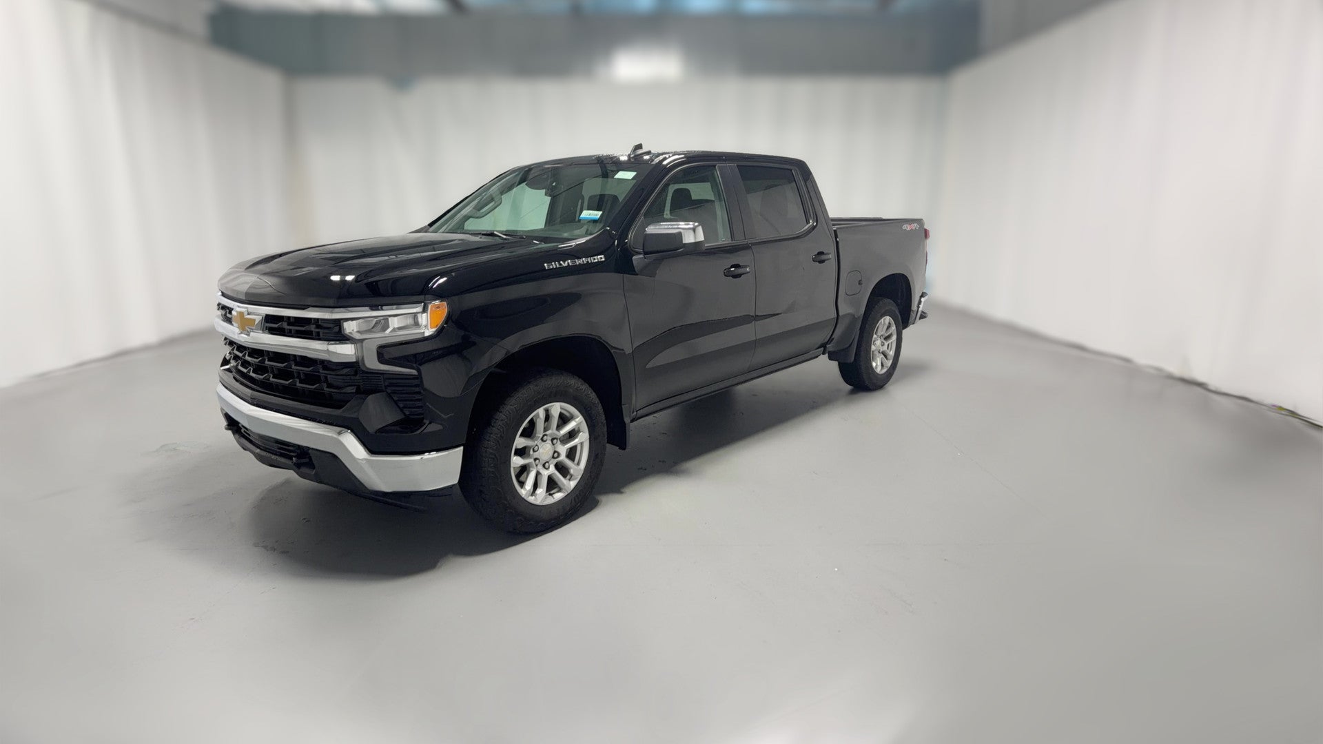 2024 Chevrolet Silverado 1500 Crew Cab vehicle photo
