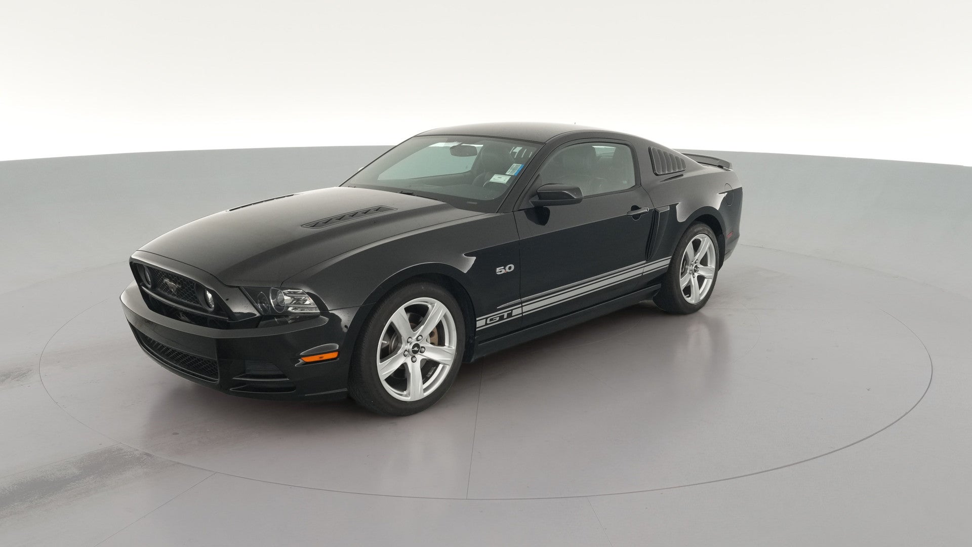2013 Ford Mustang vehicle photo