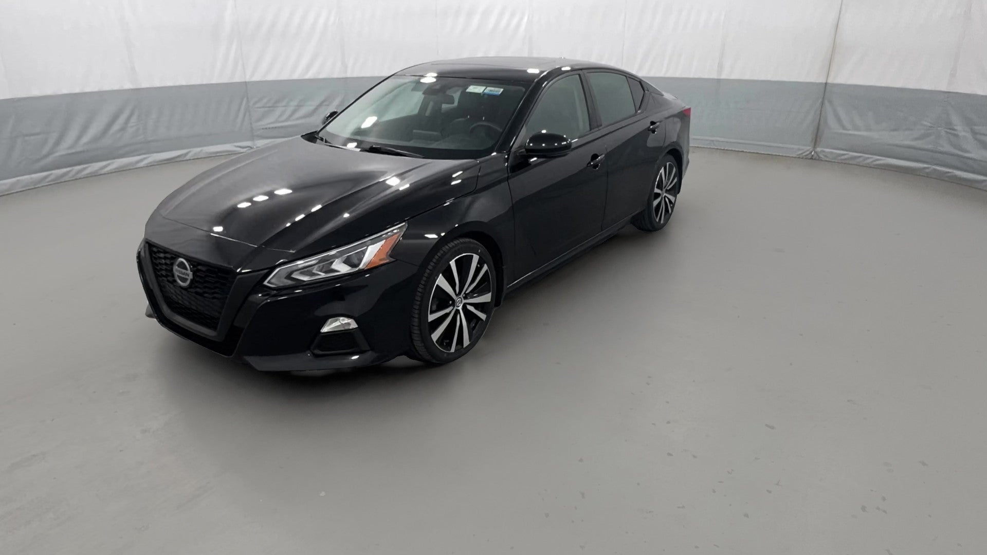 2022 Nissan Altima vehicle photo
