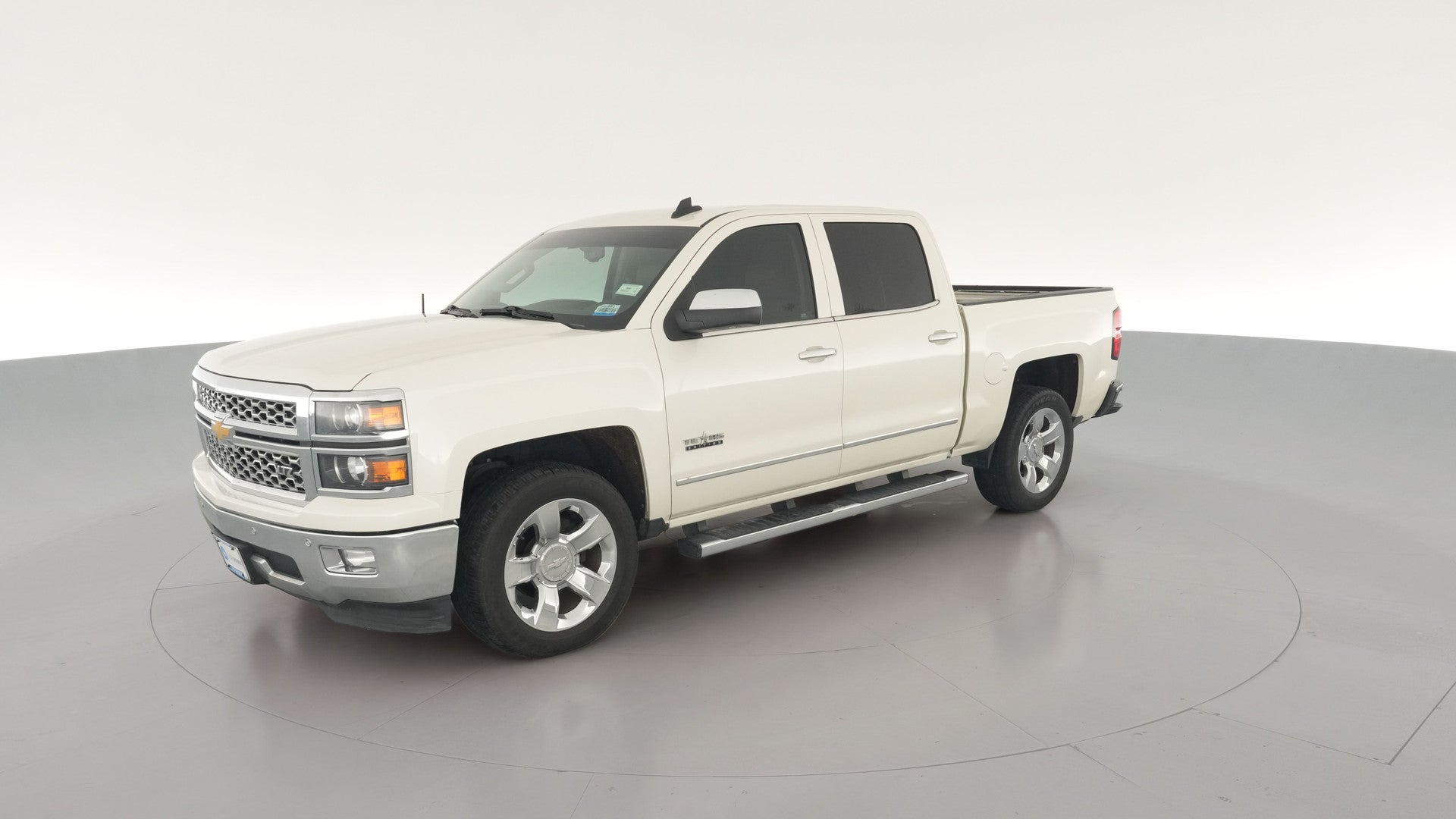 2015 Chevrolet Silverado 1500 Crew Cab vehicle photo