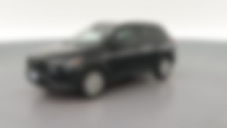 2024 Toyota Corolla Cross vehicle photo
