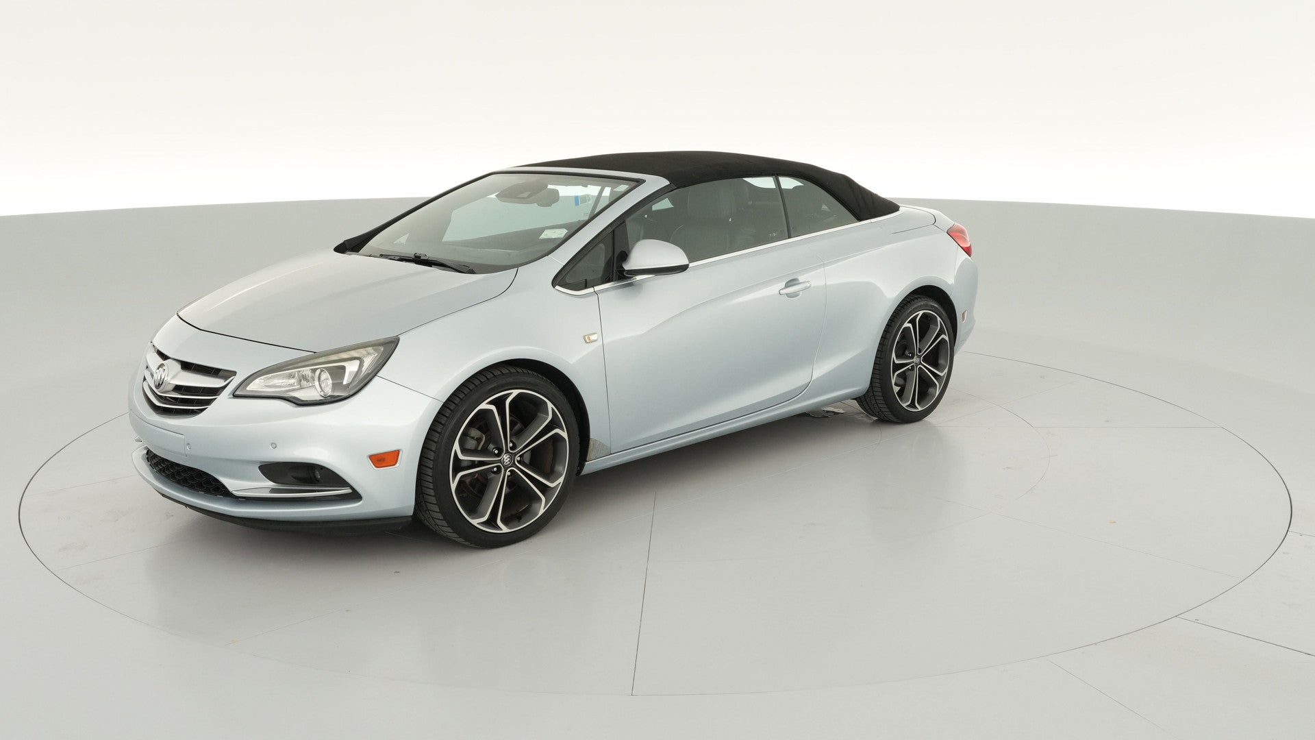 2017 Buick Cascada vehicle photo