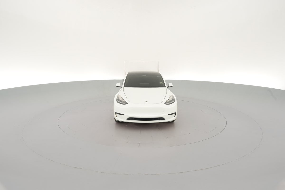 2022 Tesla Model Y Long Range All-Wheel Drive in Pearl White — 360° view 1