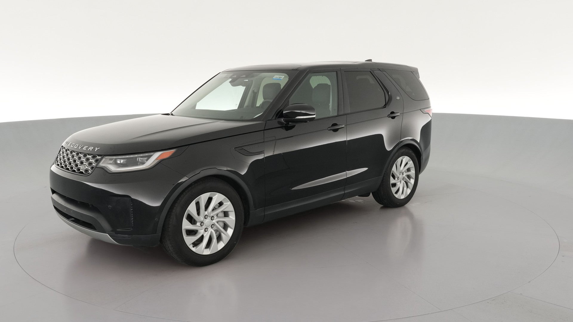 2024 Land Rover Discovery vehicle photo