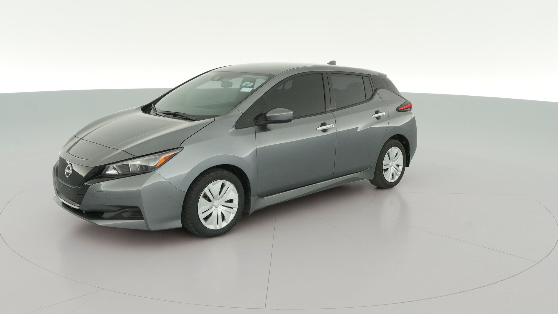 2024 Nissan LEAF vehicle photo