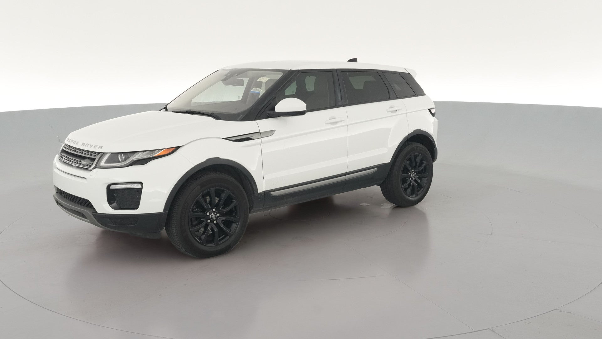 2018 Land Rover Range Rover Evoque vehicle photo