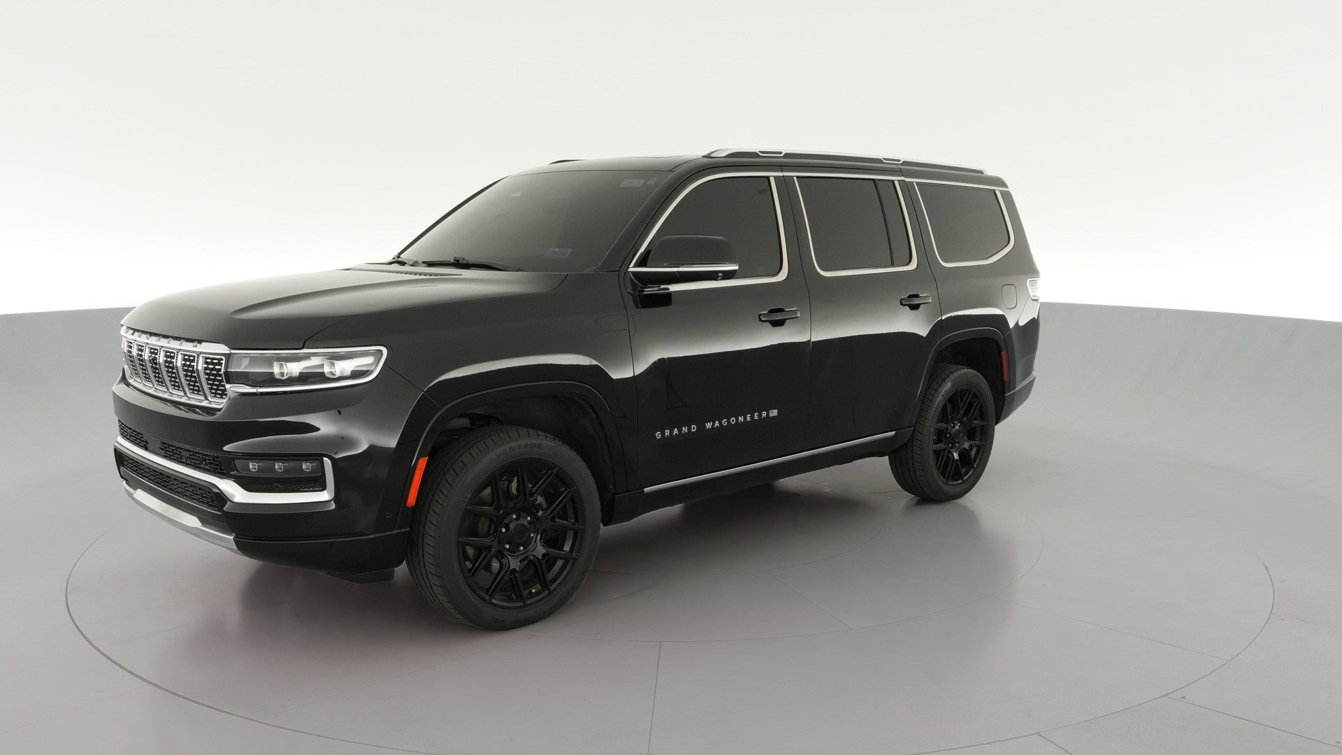 2022 Jeep Grand Wagoneer vehicle photo