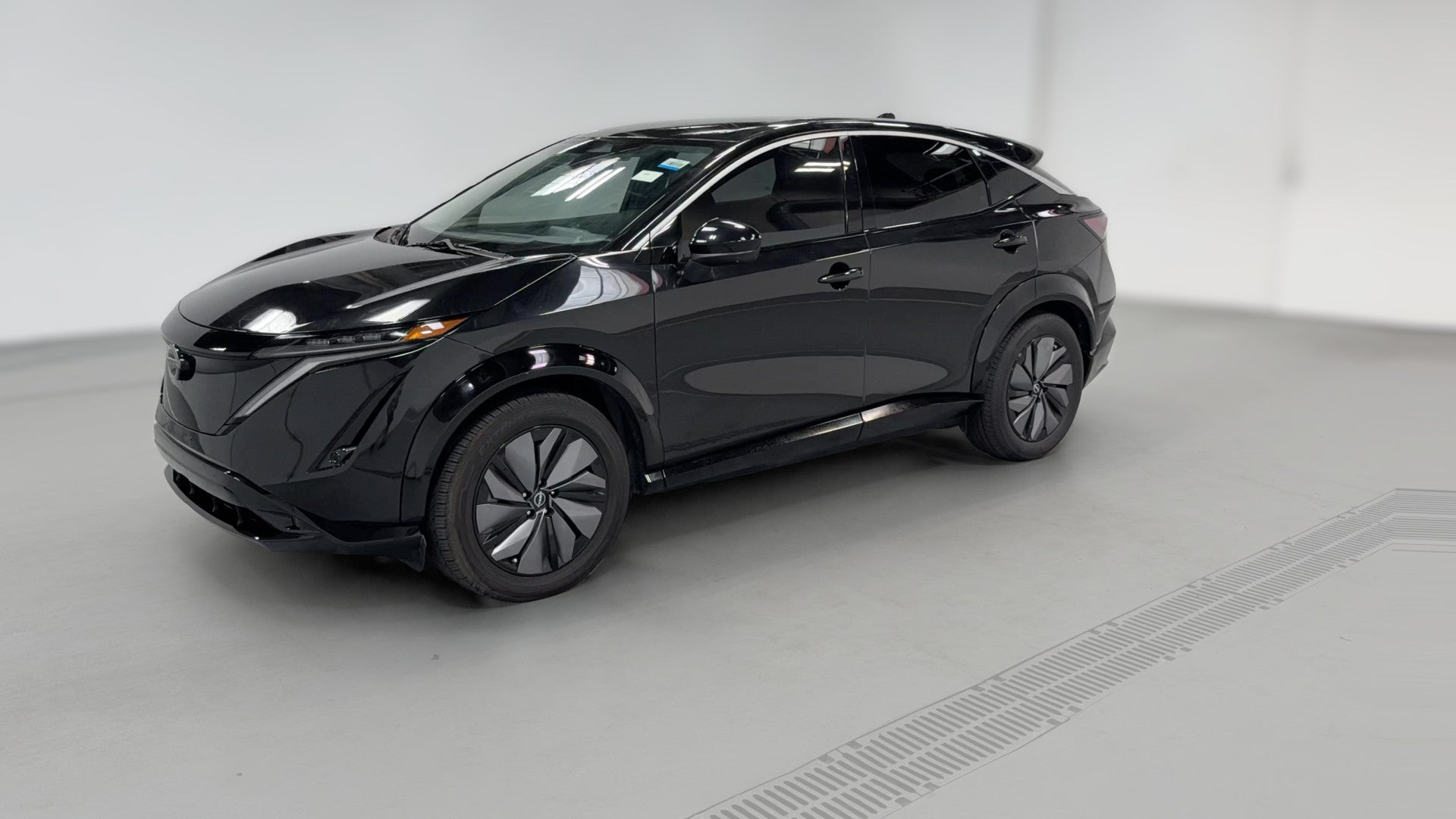 2023 Nissan ARIYA vehicle photo