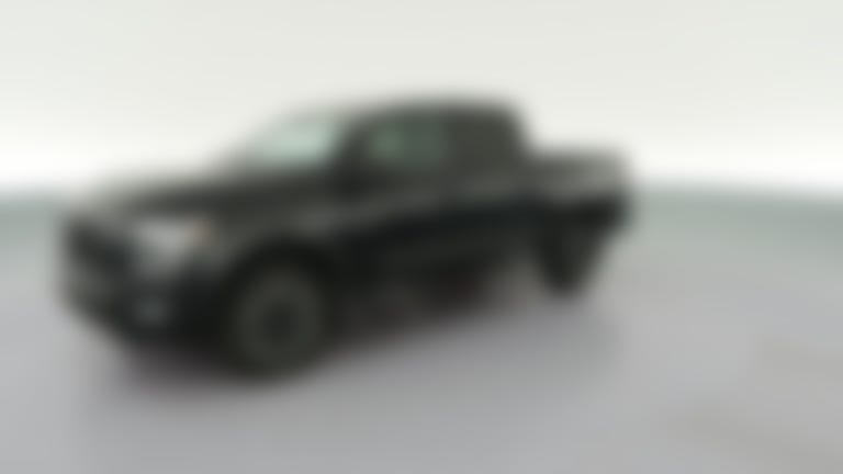 2024 Nissan Titan Crew Cab vehicle photo