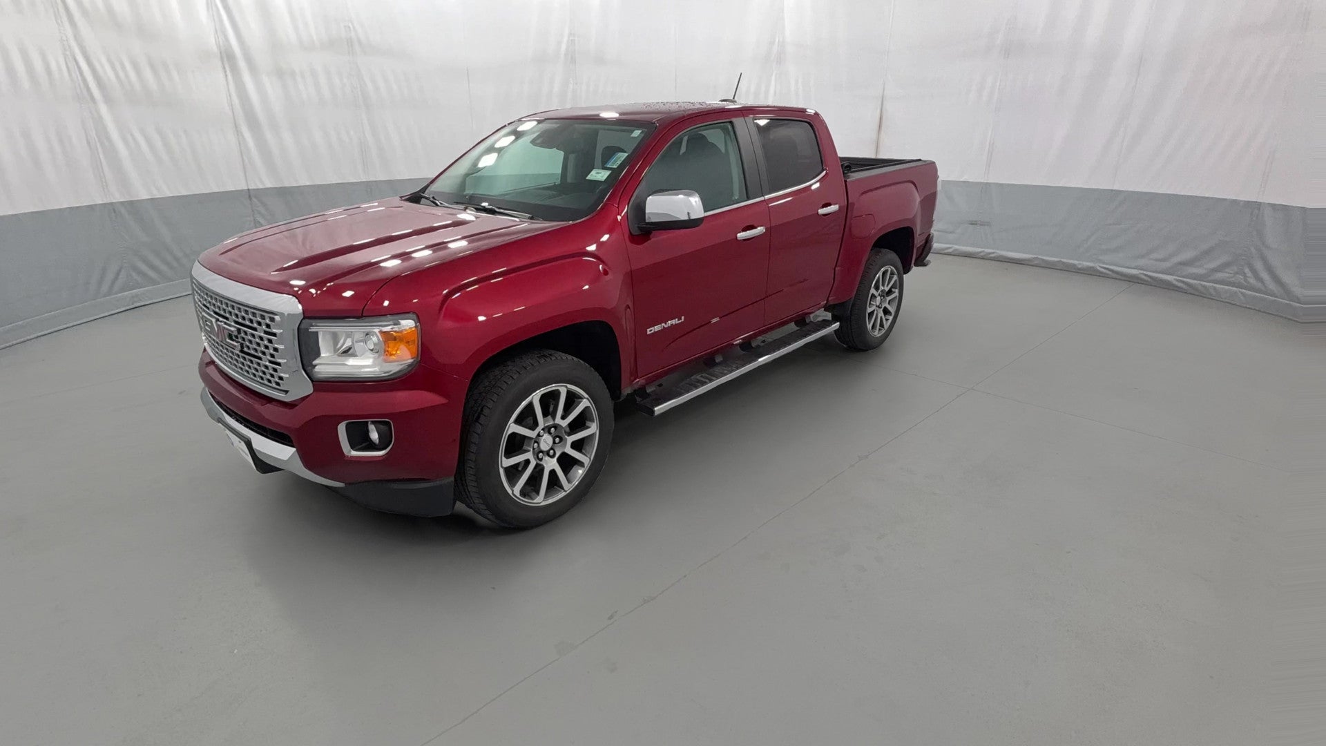 2017 GMC Canyon Crew Cab vehicle photo