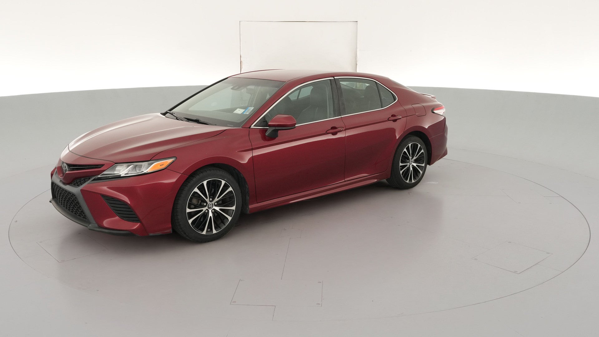 2018 Toyota Camry vehicle photo